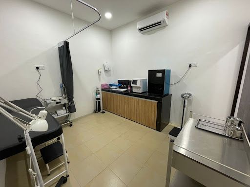 SS FAMILY POLYCLINIC